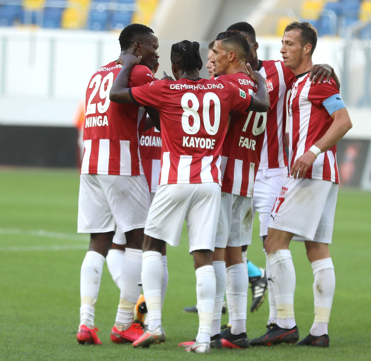 Beşiktaş Maçını Arda Kardeşler Yönetecek - Demir Grup ...