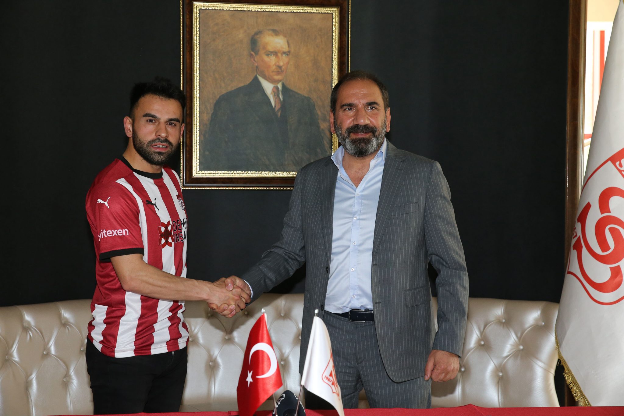 Murat Paluli Demir Grup Sivasspor'umuzda - Sivasspor Resmi İnternet Sitesi